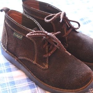 Like New Lumberjack suede shoes